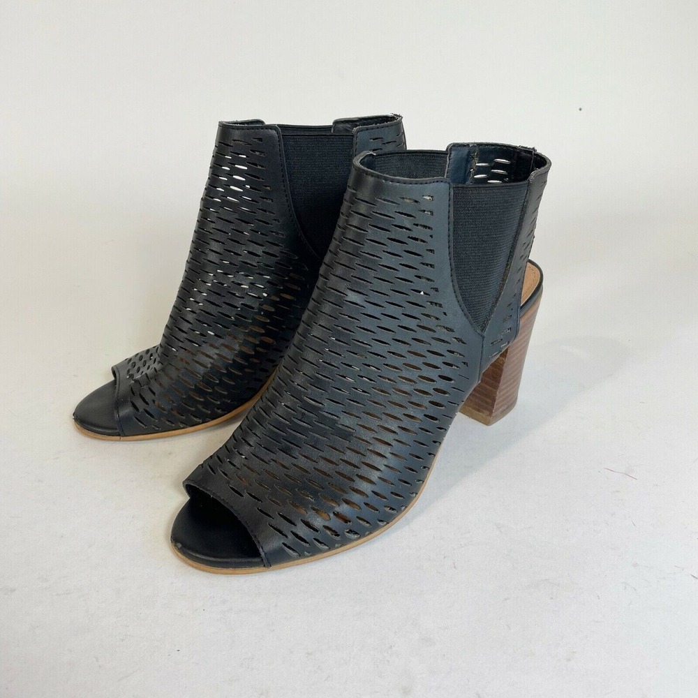Steve Madden Nancii Ankle Bootie Womens 8 M Black Leather Block Heels Perforated